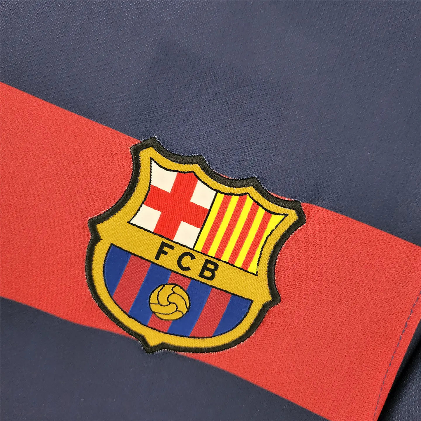 Barcelona Home 15/16 6