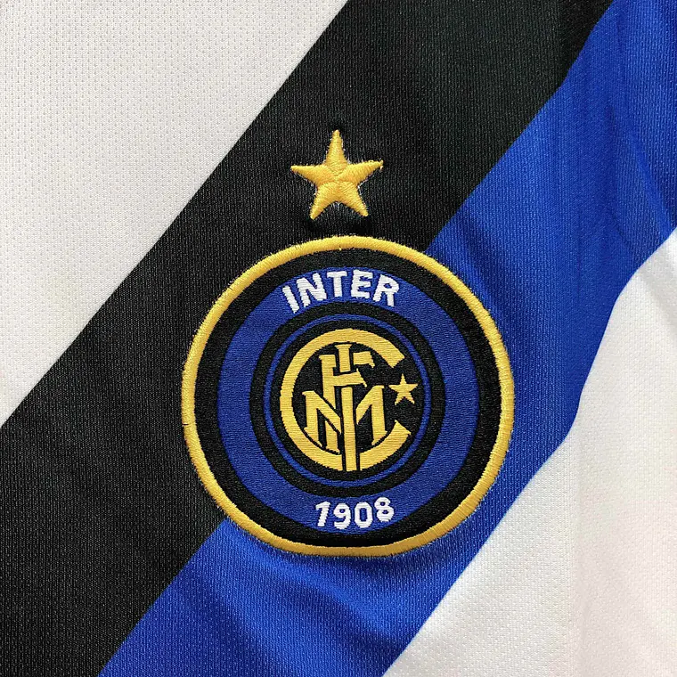Inter Milão Third 02/03 9