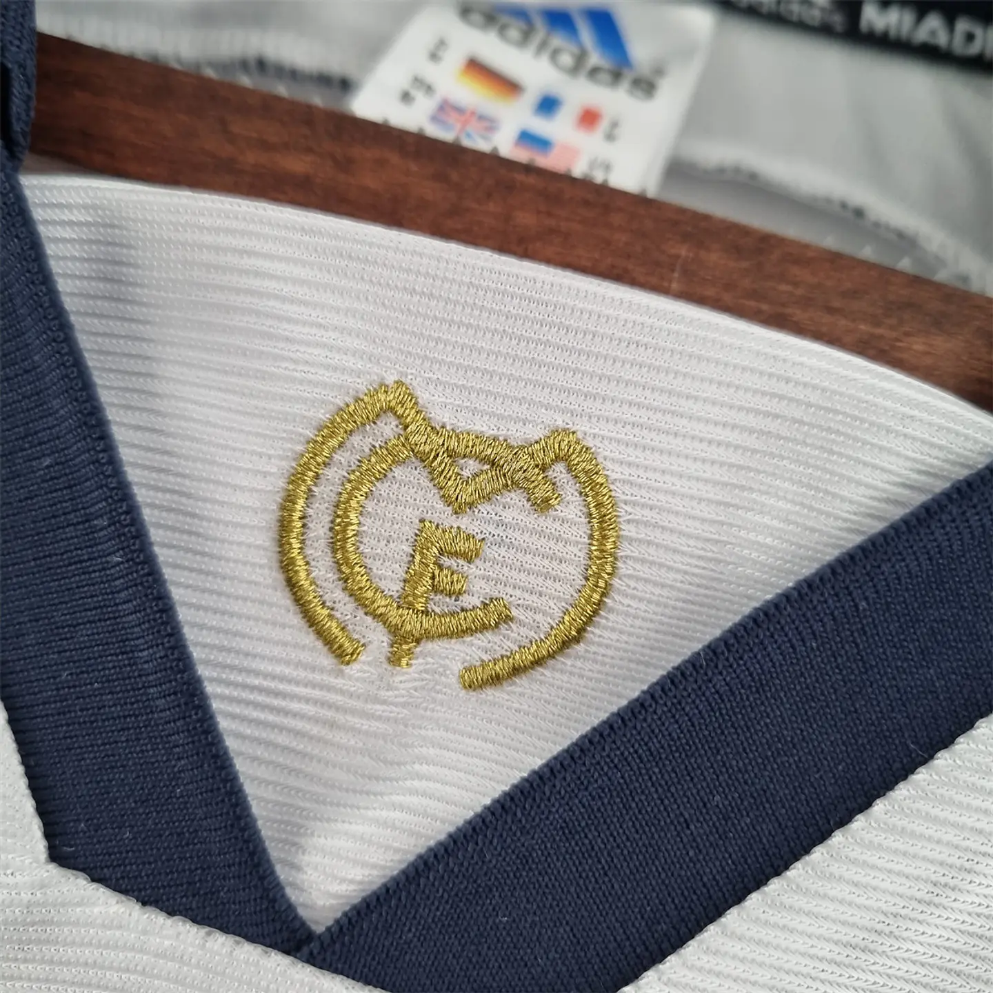 Real Madrid Home 99/00 9