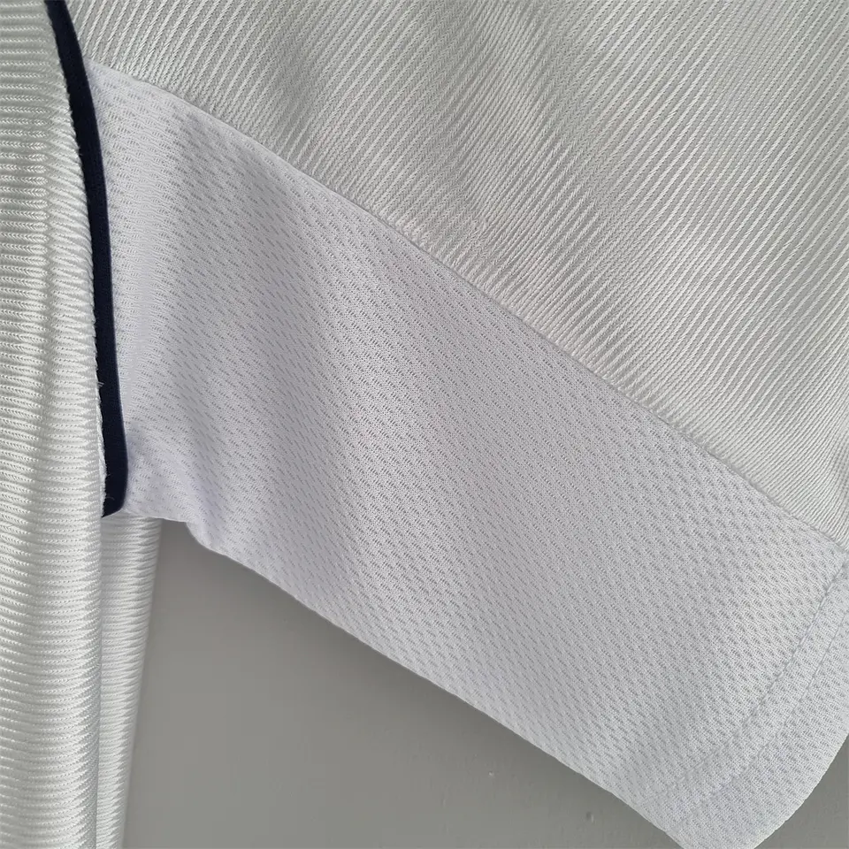 Real Madrid Home 99/00 11