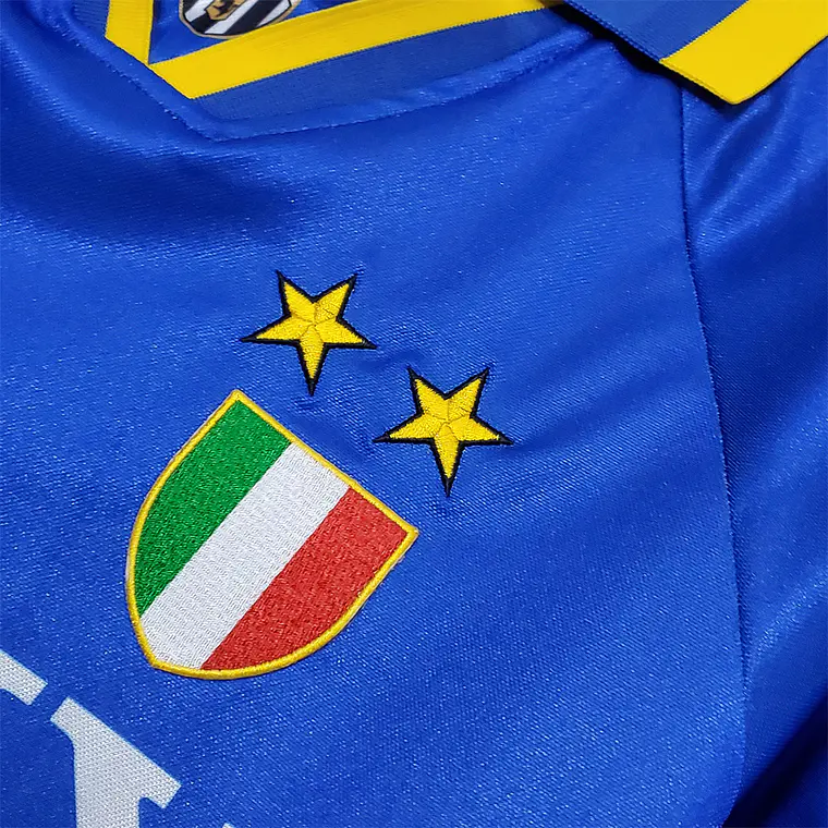 Juventus Away 95/97 6