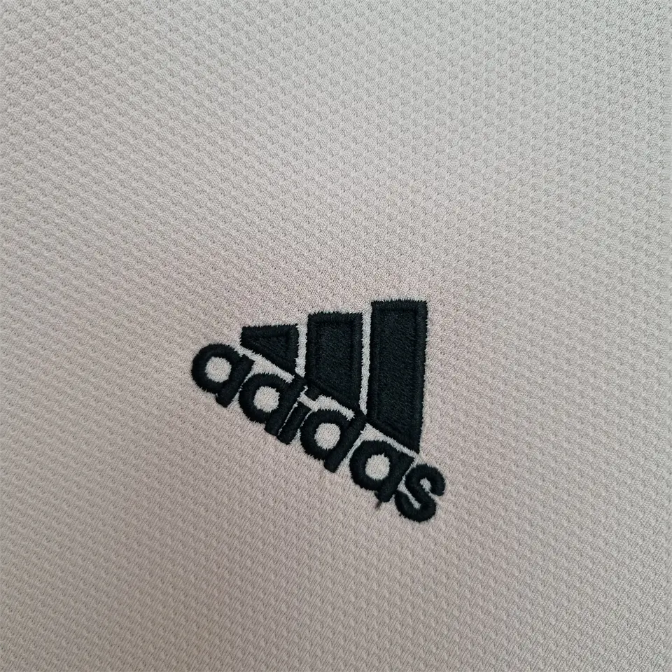 Manchester United Away 18/19 7