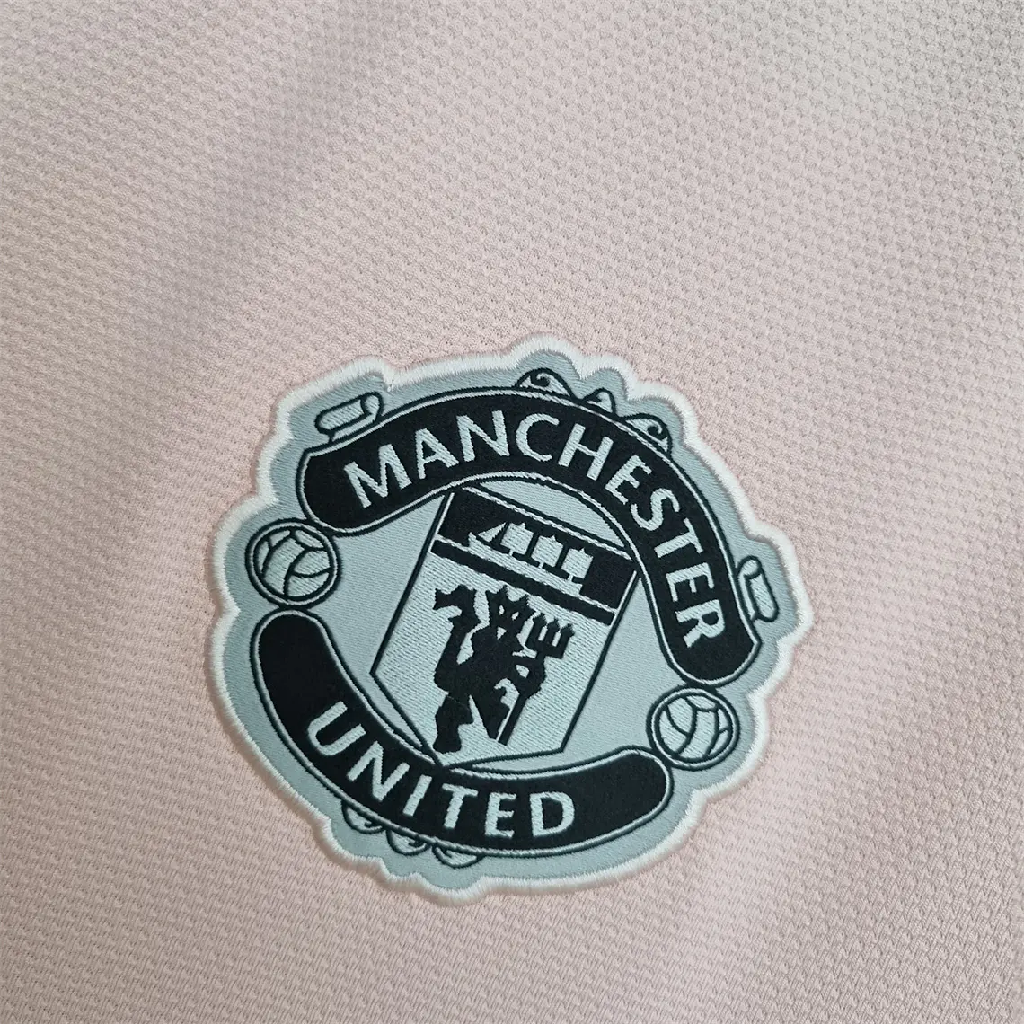 Manchester United Away 18/19 6