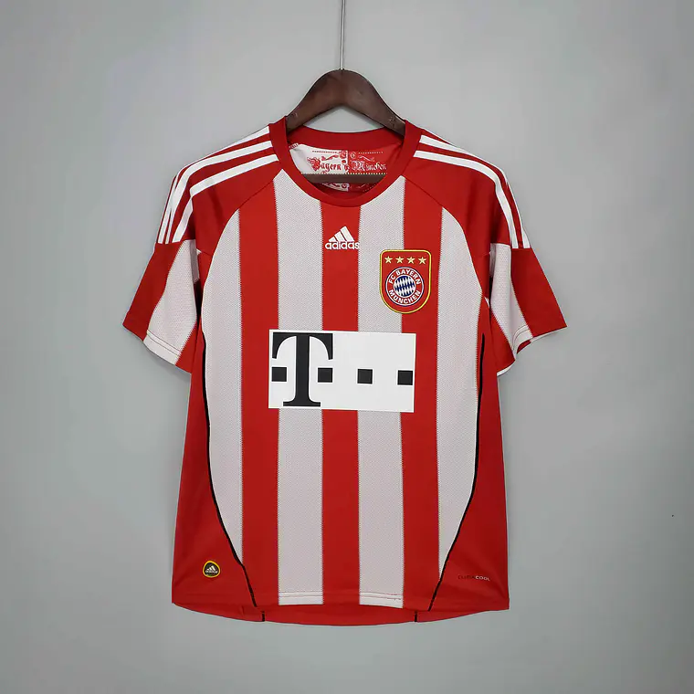 Bayern Home 10/11 2