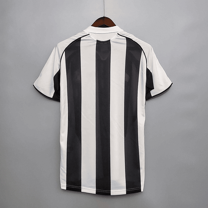 Newcastle United Home 05/06 2