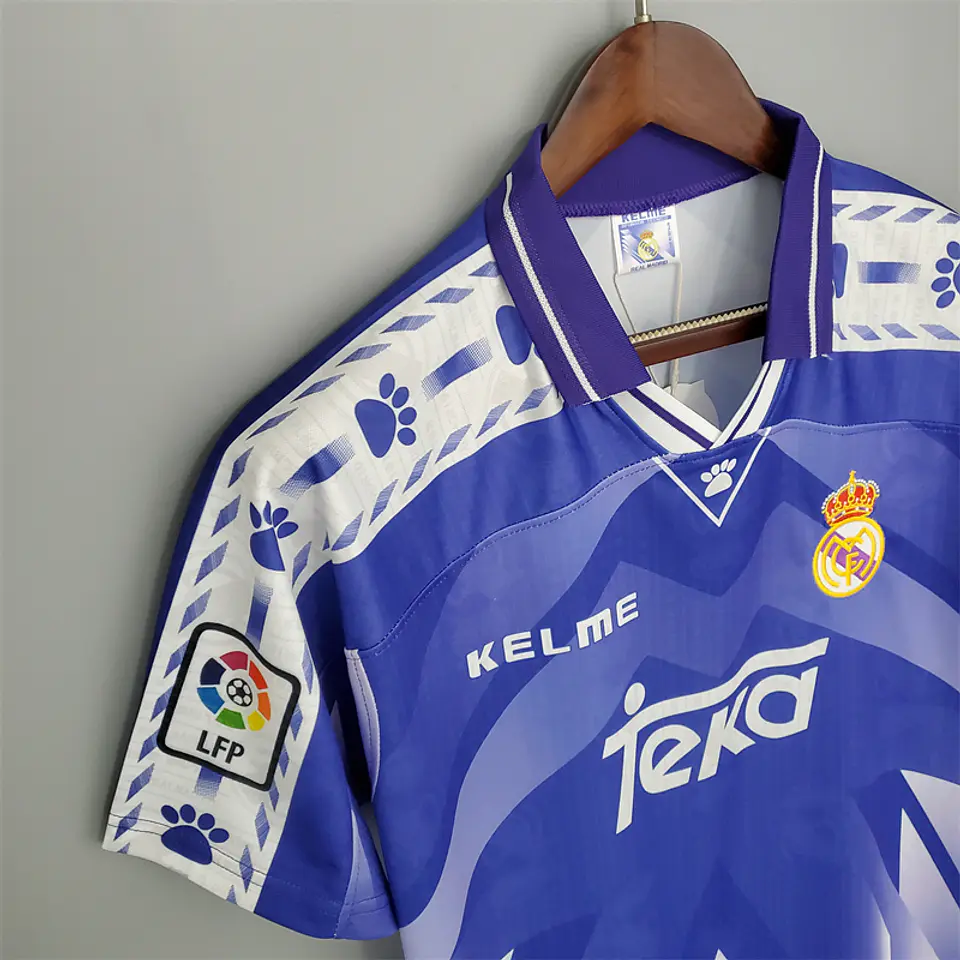 Real Madrid Away 96/97 4