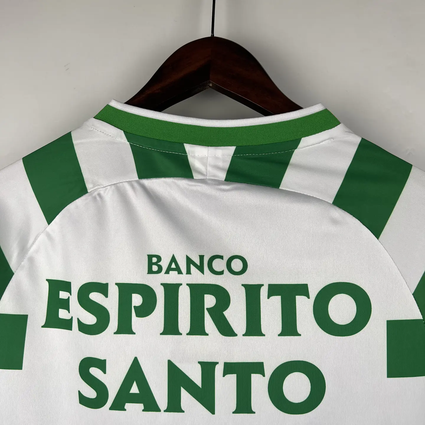 Sporting Home 03/04 9