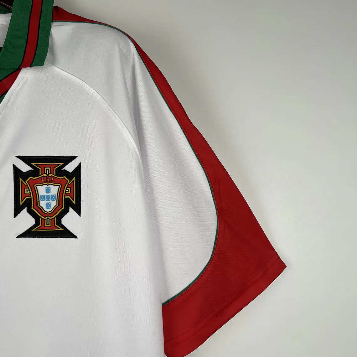 Portugal Away 96/97 8