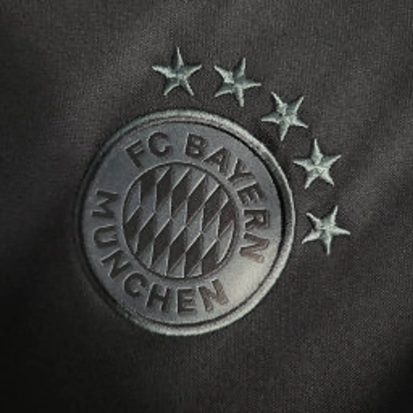 Bayern Black 7