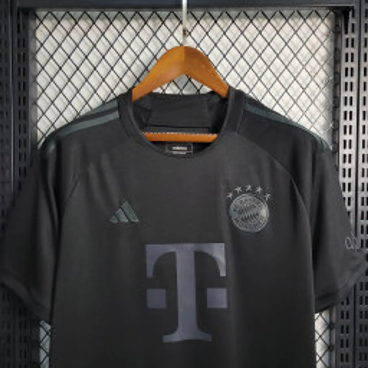 Bayern Black 5