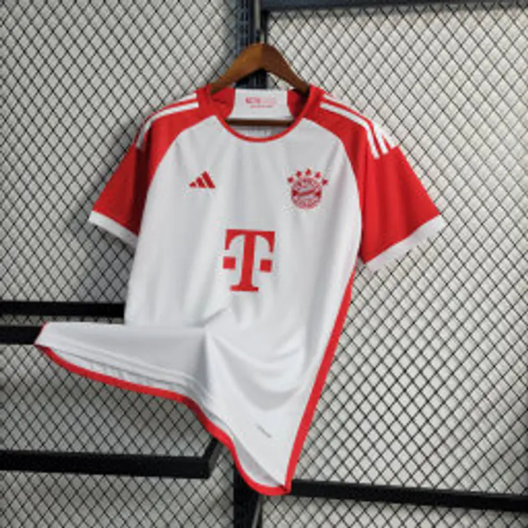 Bayern Home 23/24 4
