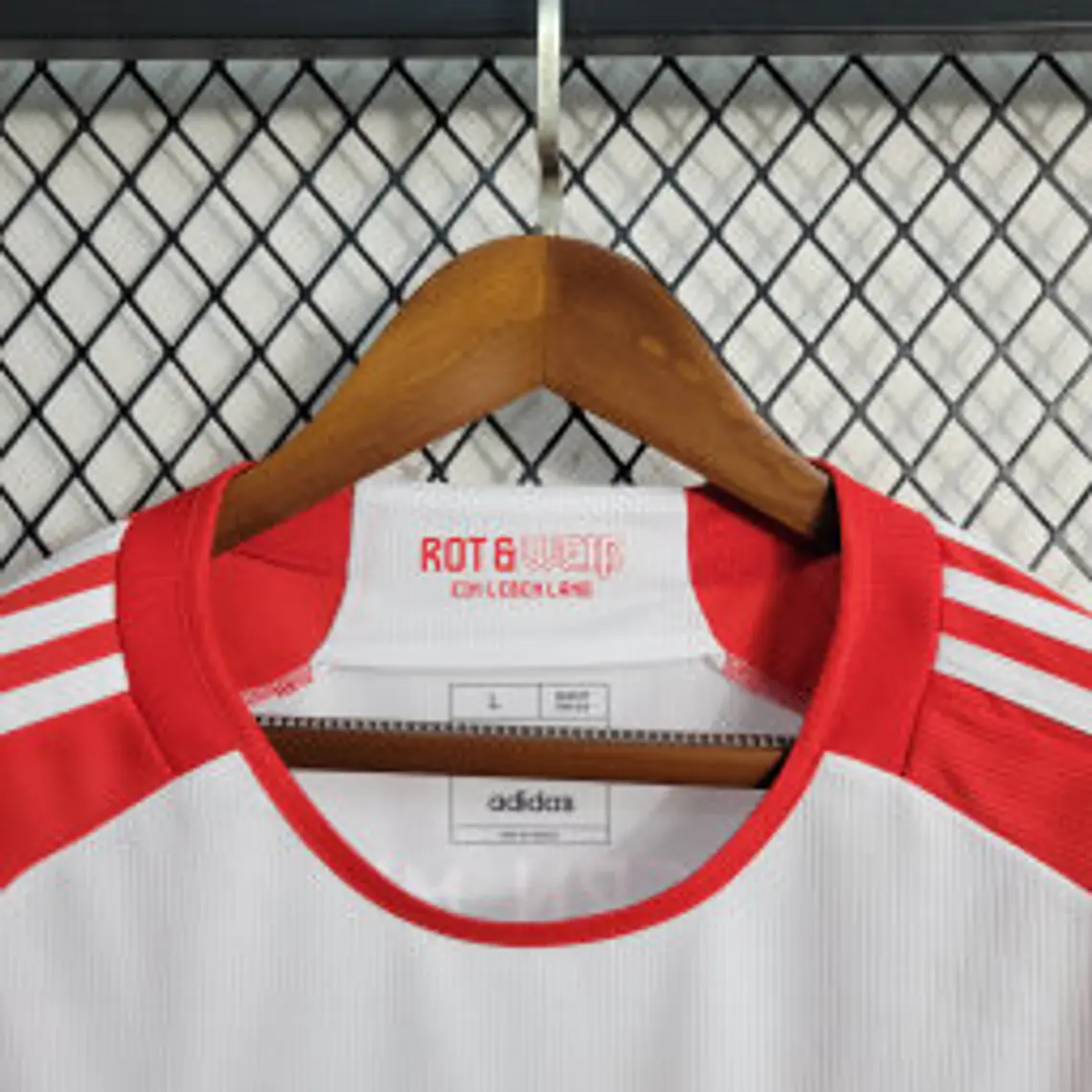 Bayern Home 23/24 9