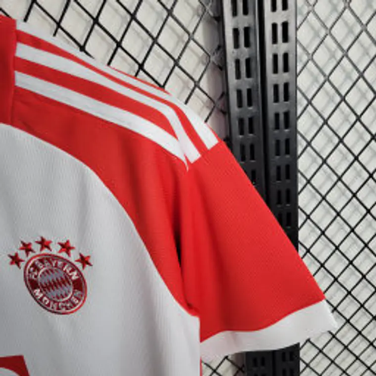 Bayern Home 23/24 6