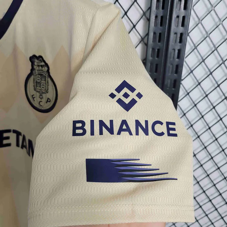 Porto Away 23/24 9