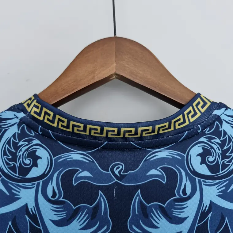 Itália Versace 9