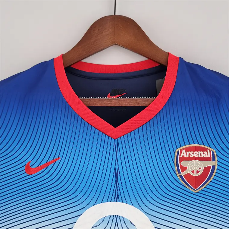 Arsenal Away 02/04  4