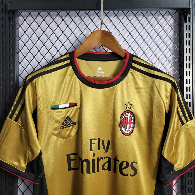 Milan Away 13/14 4