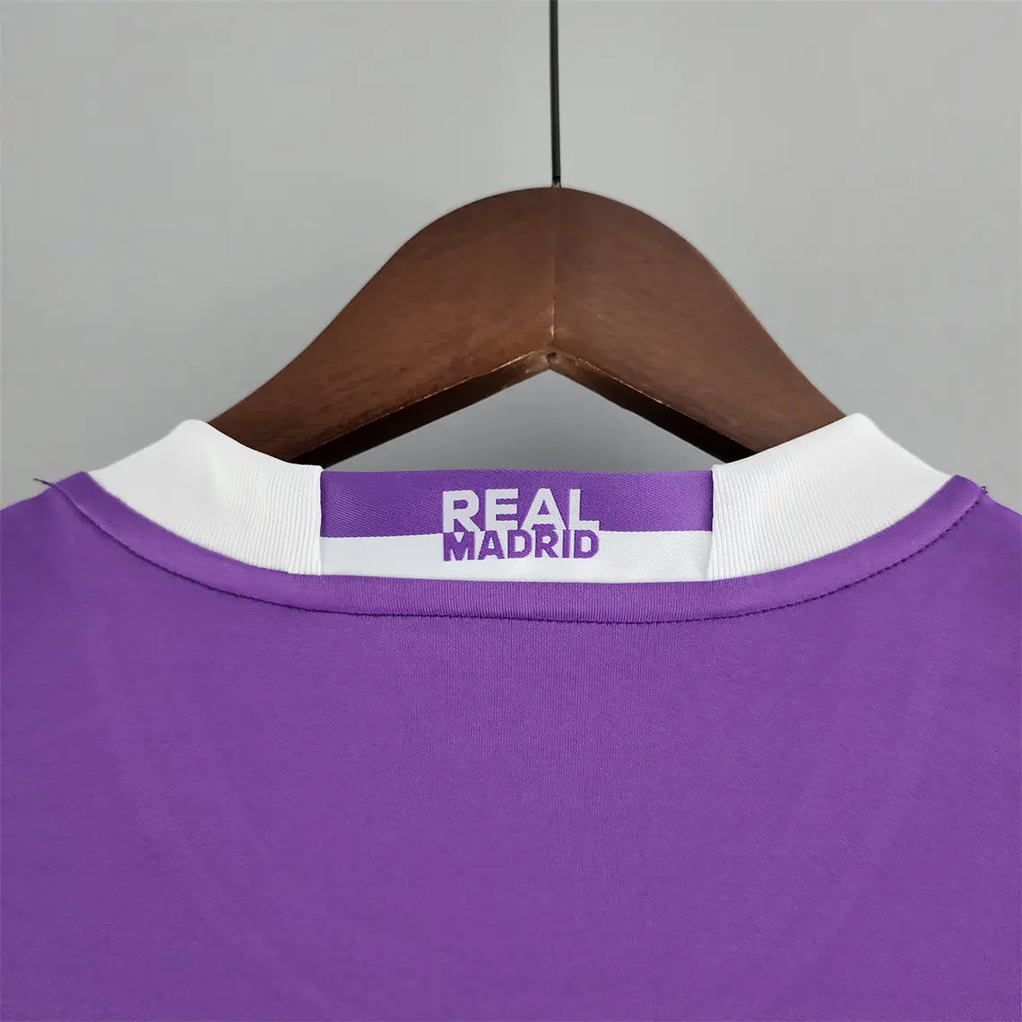 Real Madrid Away 17/18 11