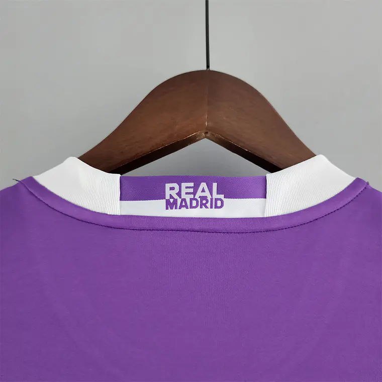Real Madrid Away 17/18 11