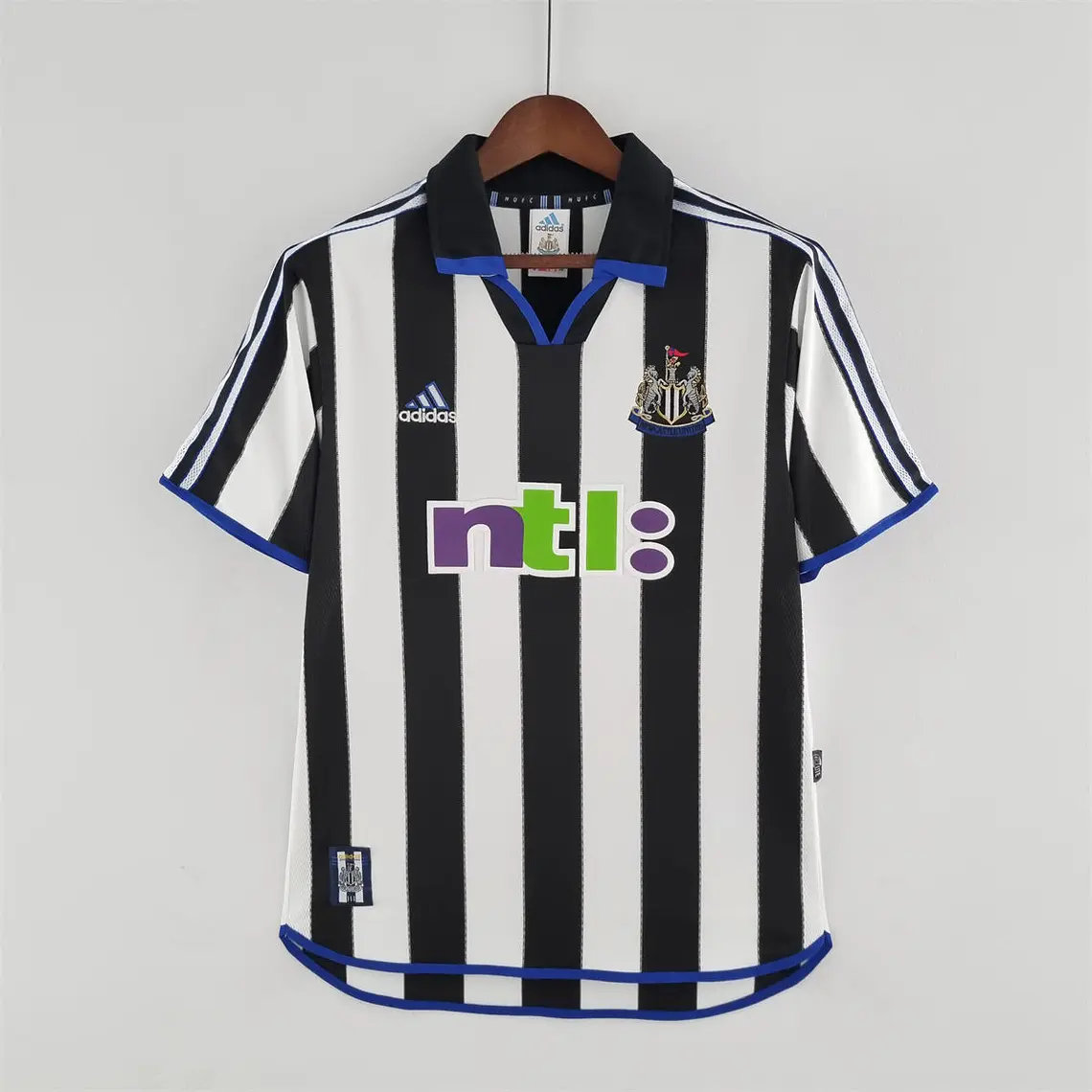 Newcastle Home 00/01 2