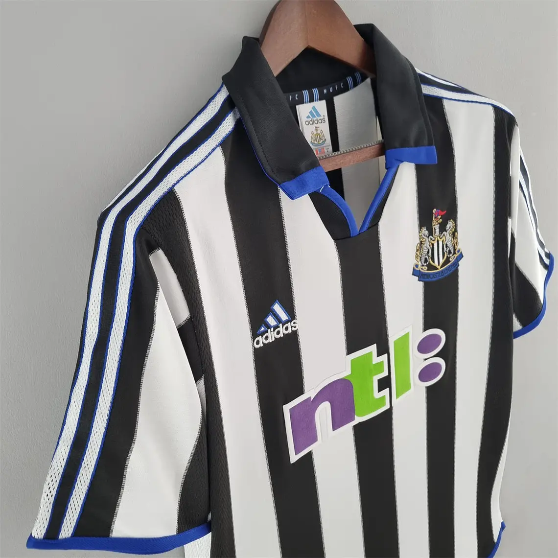 Newcastle Home 00/01 3
