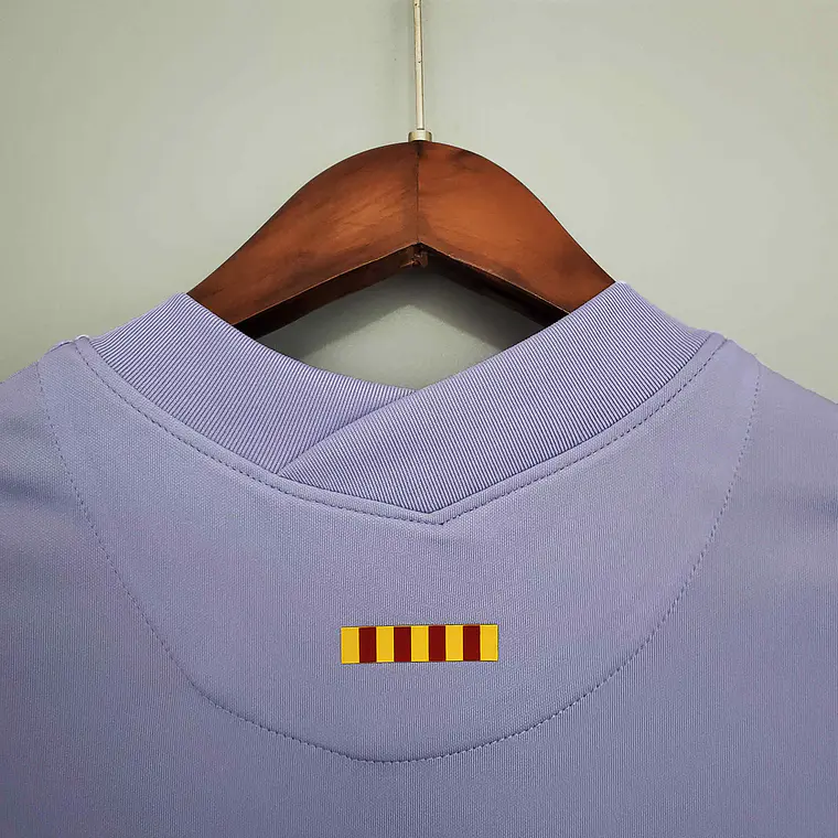 Barcelona Away 21/22 10