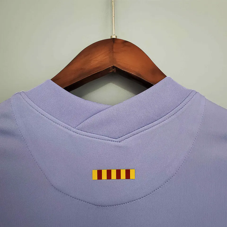 Barcelona Away 21/22 10