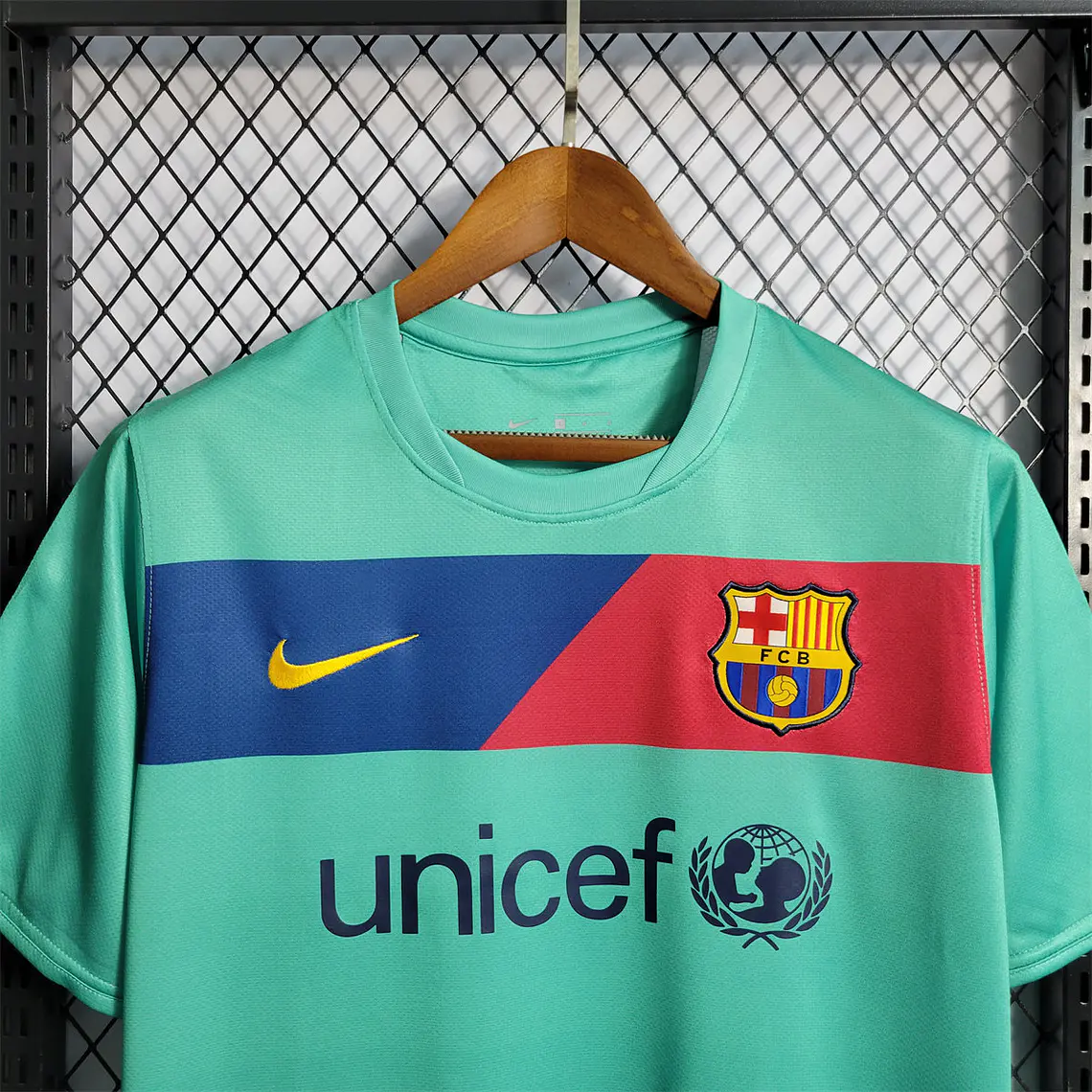 Barcelona Away 10/11 4