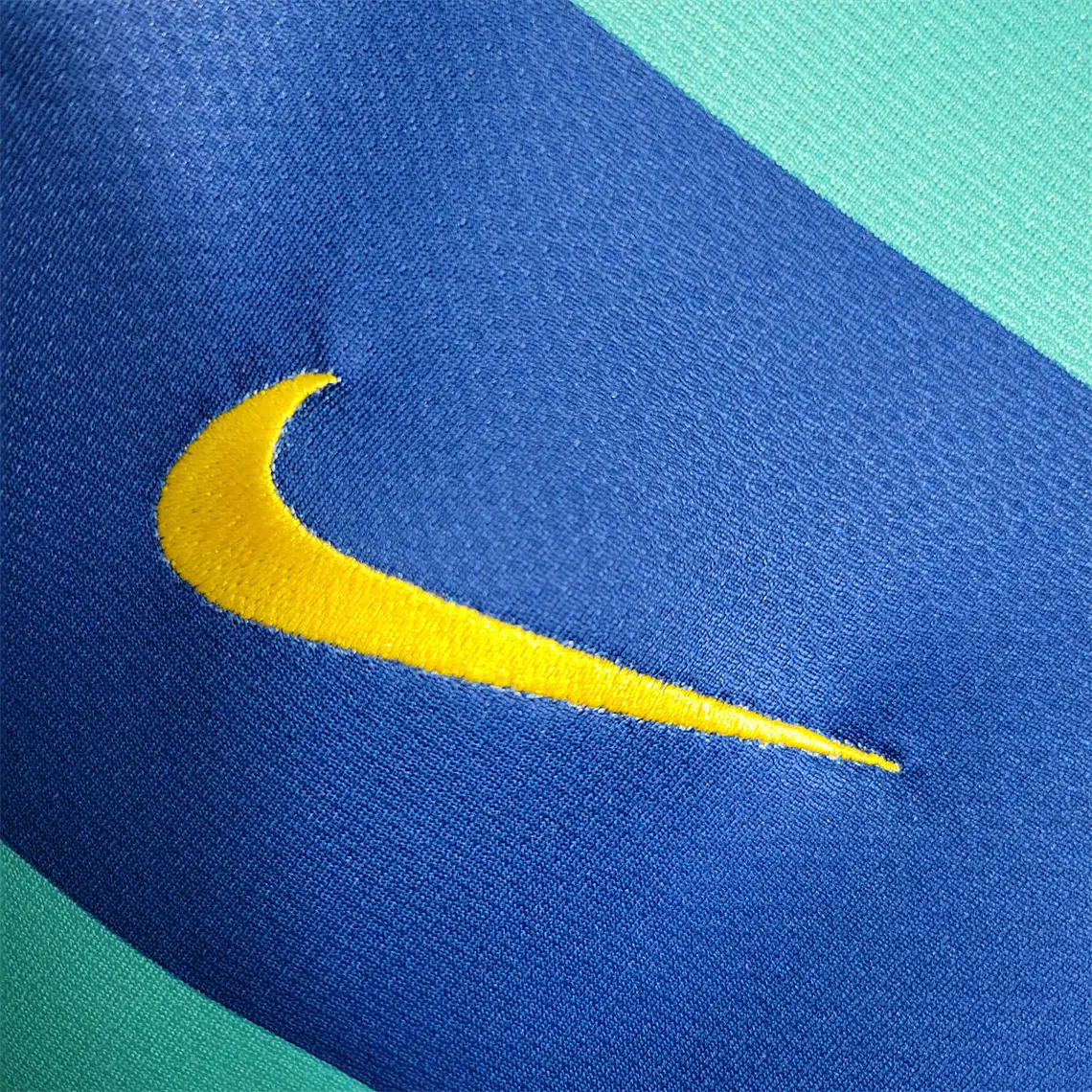 Barcelona Away 10/11 11