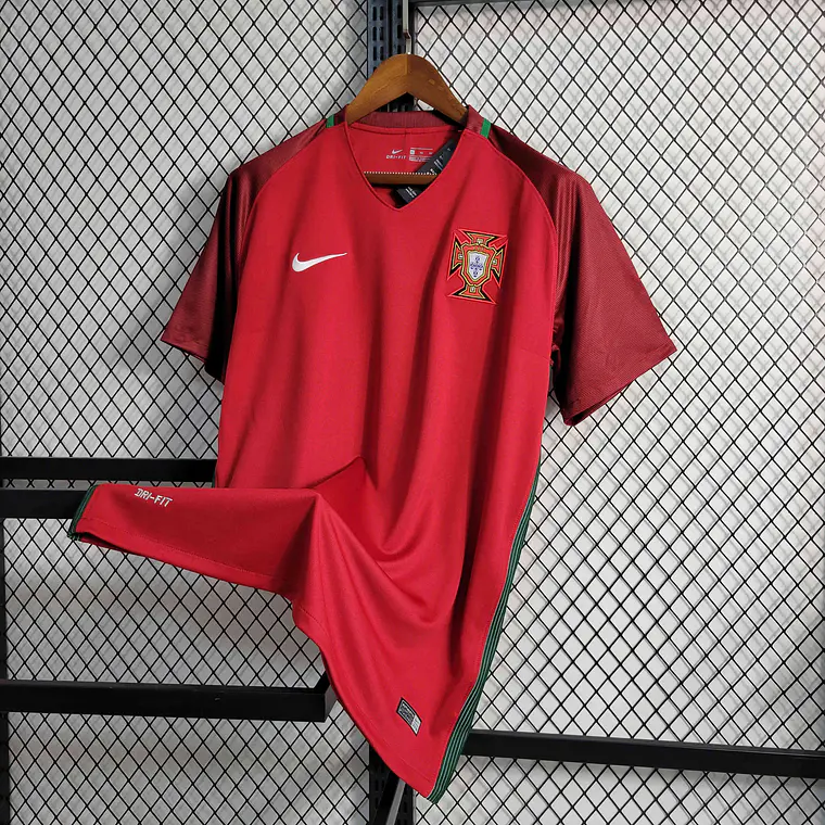 Portugal Home 2016 3