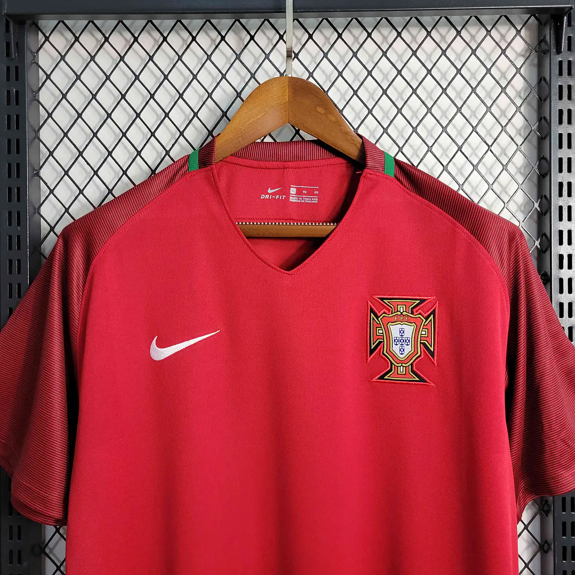 Portugal Home 2016 4