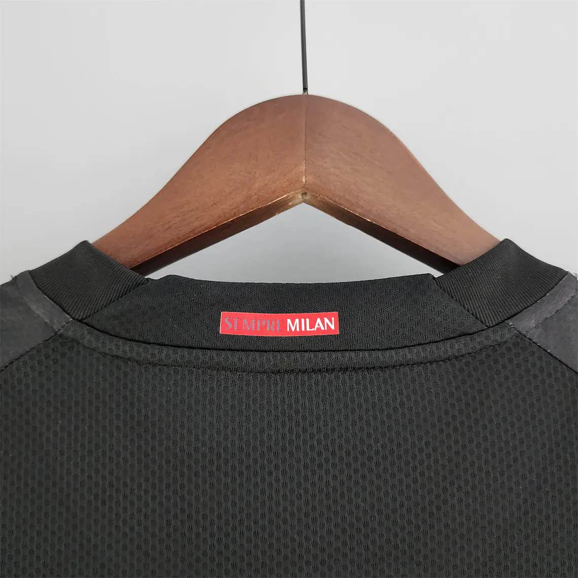 Milan Home 22/23 10