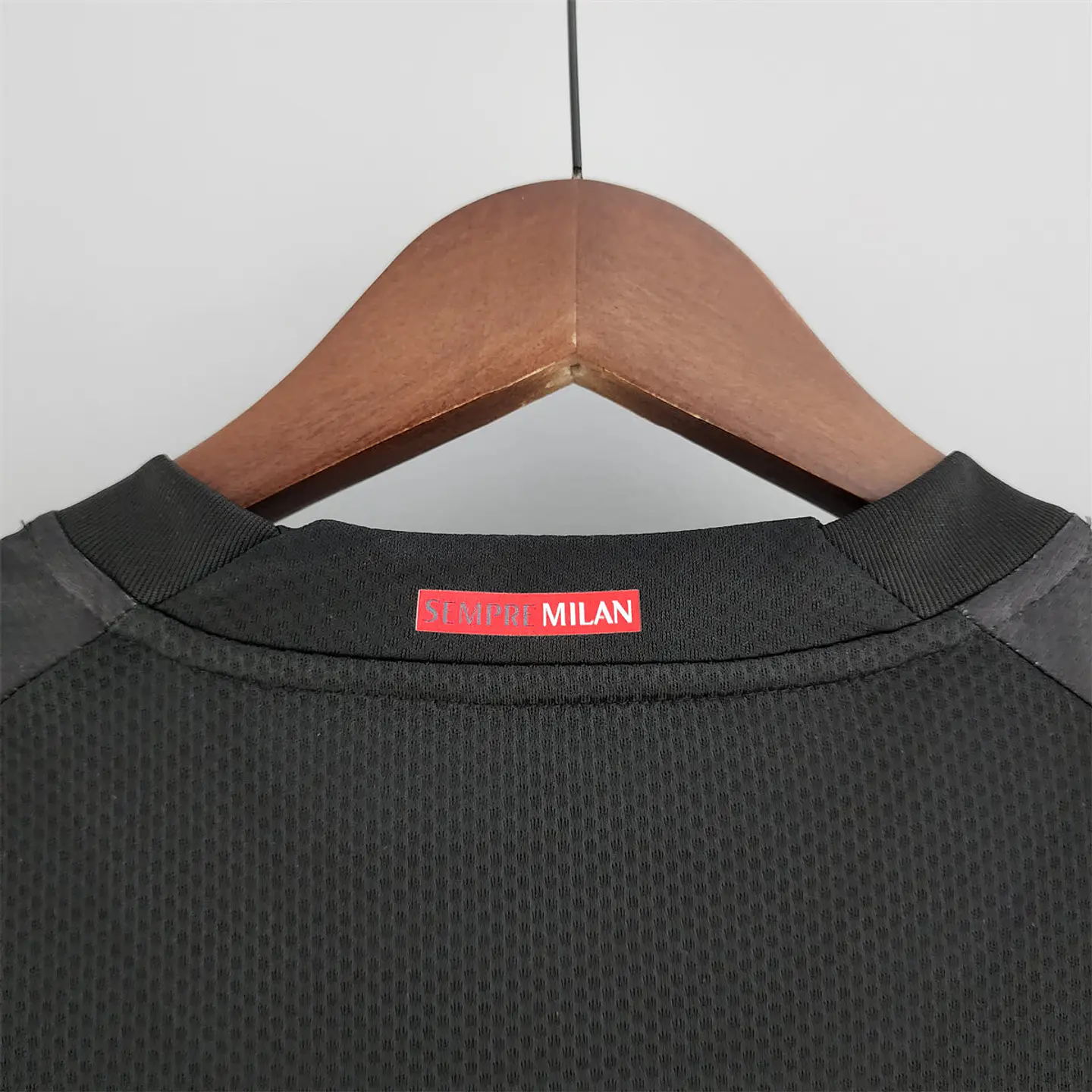Milan Home 22/23 10