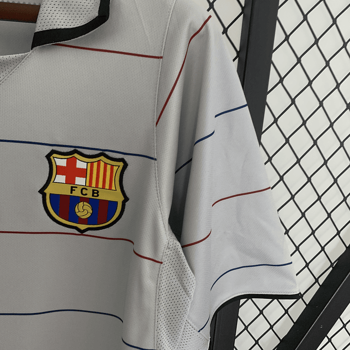 Barcelona Away 03/04 6