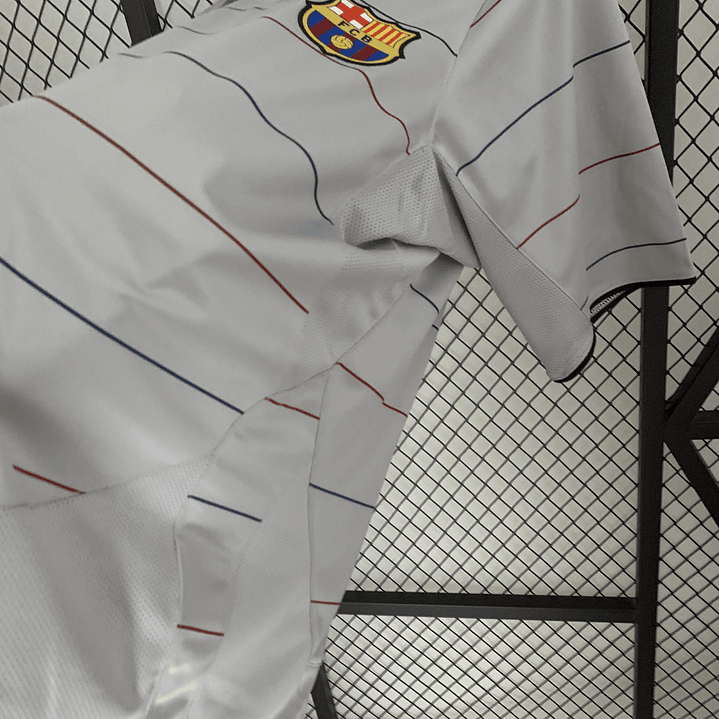 Barcelona Away 03/04 7