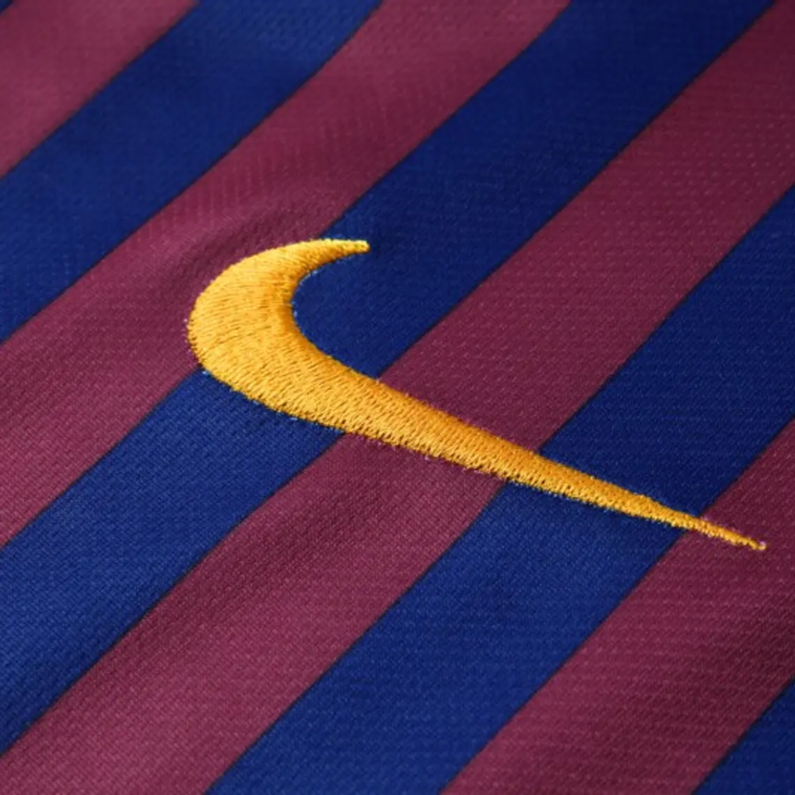 Barcelona Home 18/19 5