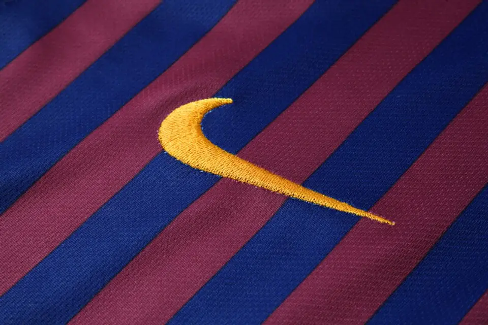 Barcelona Home 18/19 5
