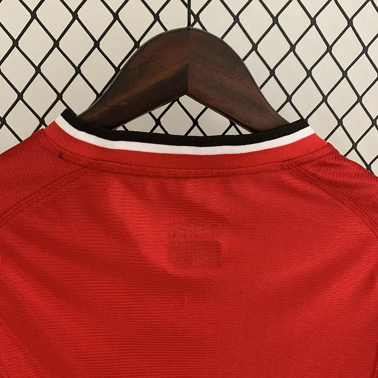 Manchester United Home 03/04 8