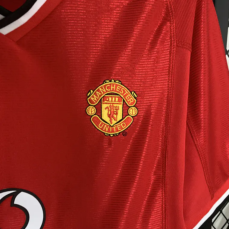 Manchester United Home 03/04 4