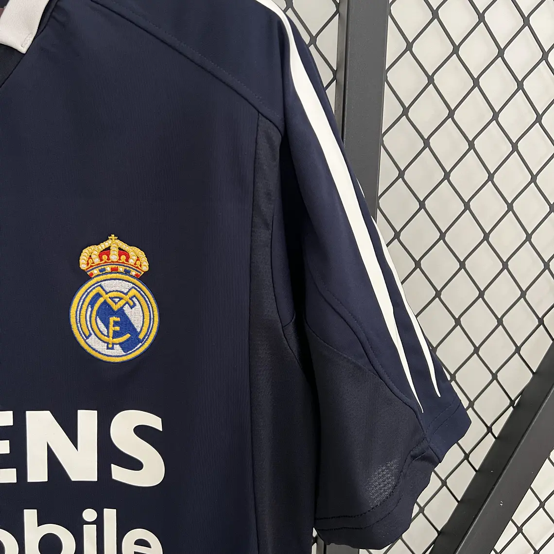Real Madrid Away 04/05 7
