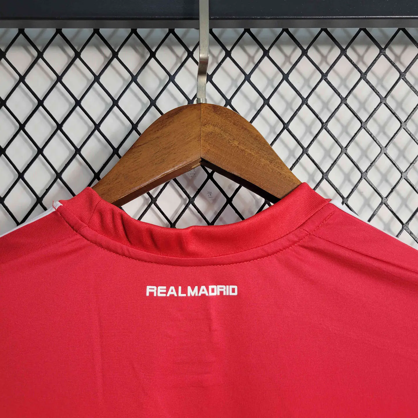 Real Madrid Away 11/12 Manga Longa  8