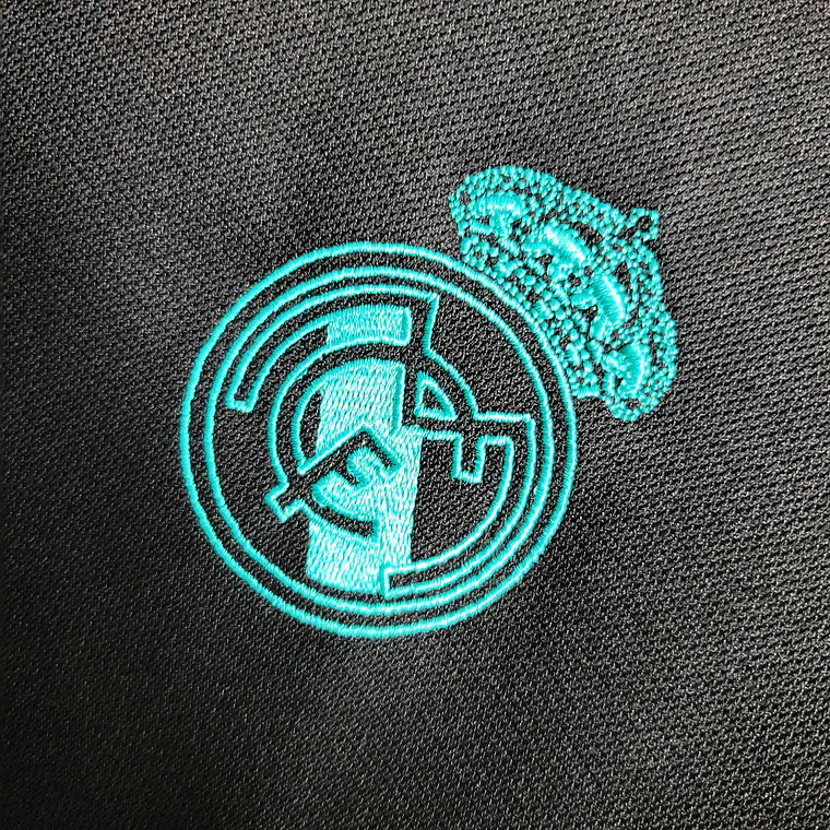 Real Madrid Away 17/18 Manga Longa  4