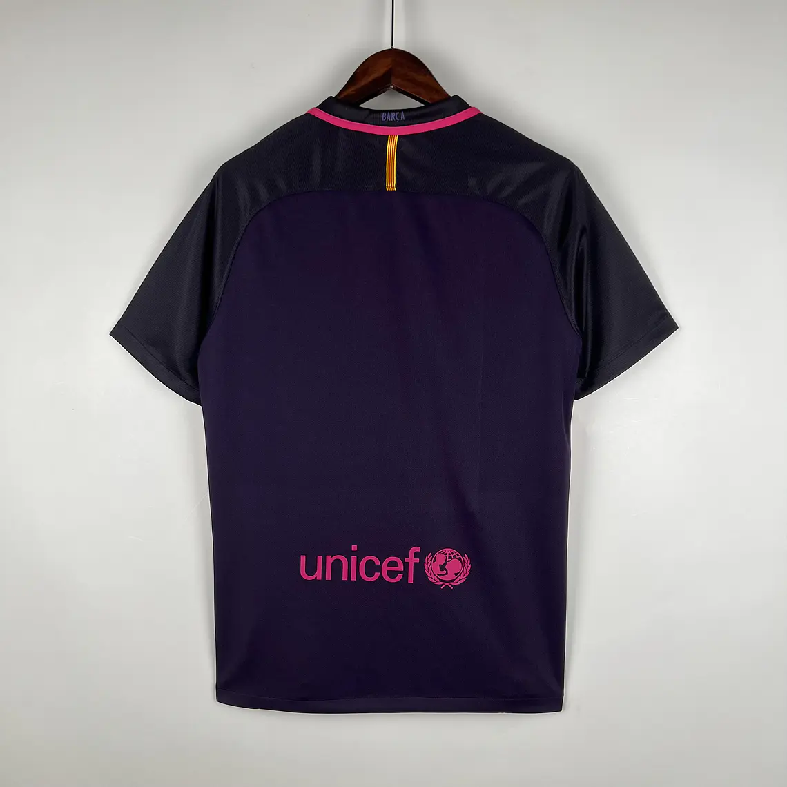 Barcelona Away 16/17 3