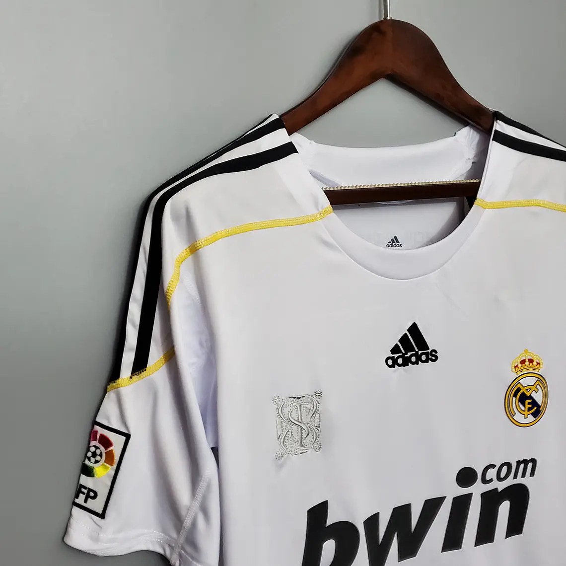 Real Madrid Home 09/10 5