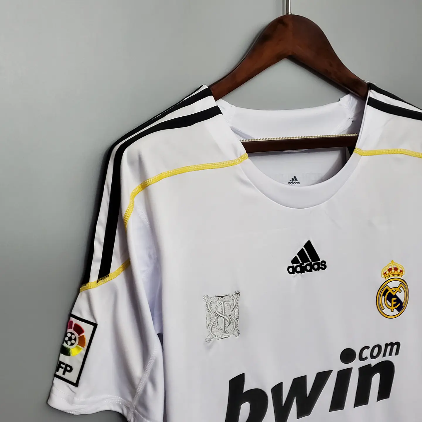 Real Madrid Home 09/10 5