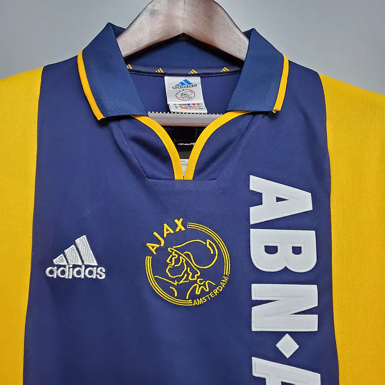 Ajax Away 00/01 3
