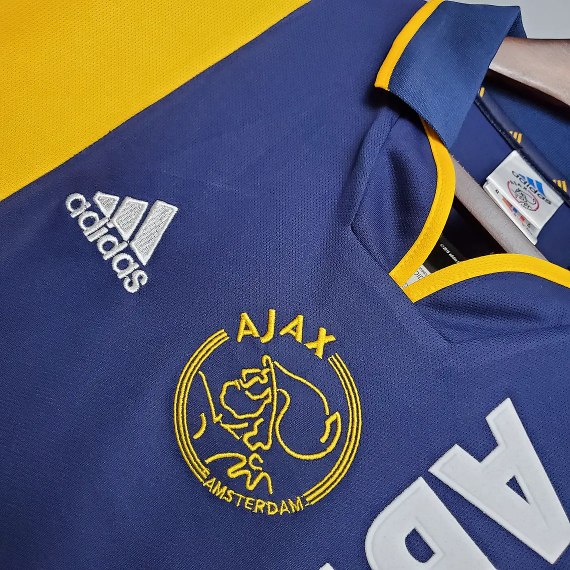 Ajax Away 00/01 5