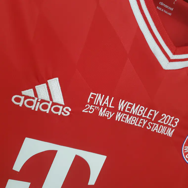 Bayern Home 13/14 8