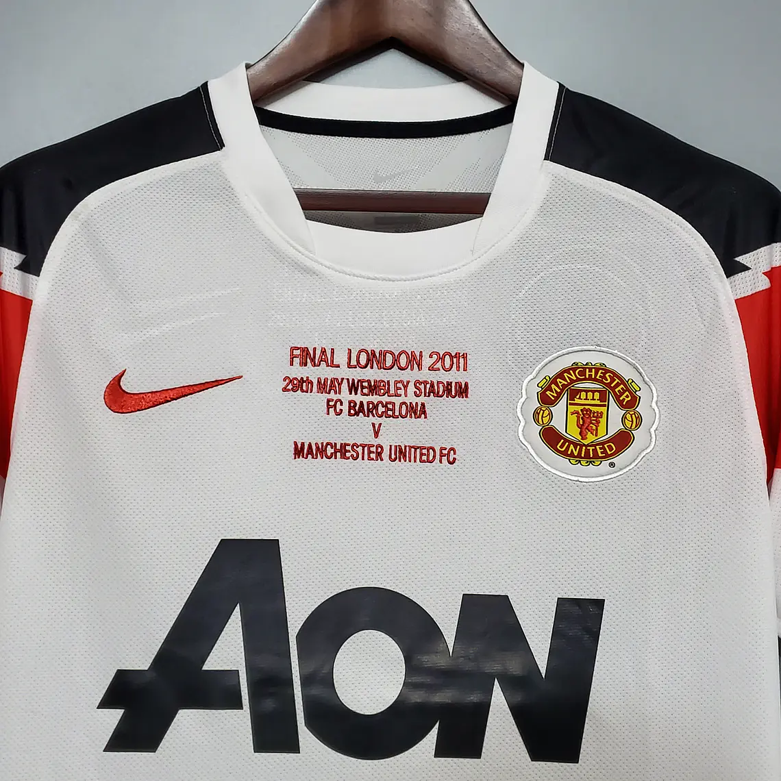 Manchester United Away 10/11 3