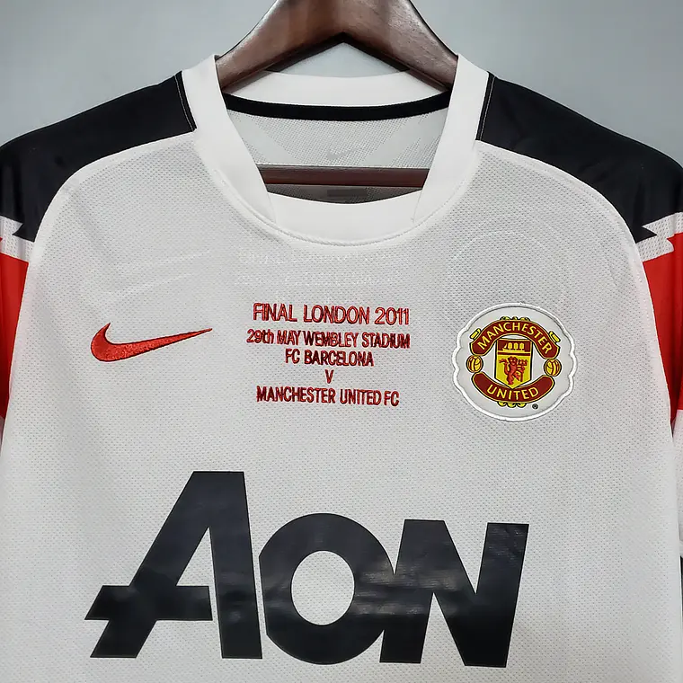 Manchester United Away 10/11 3